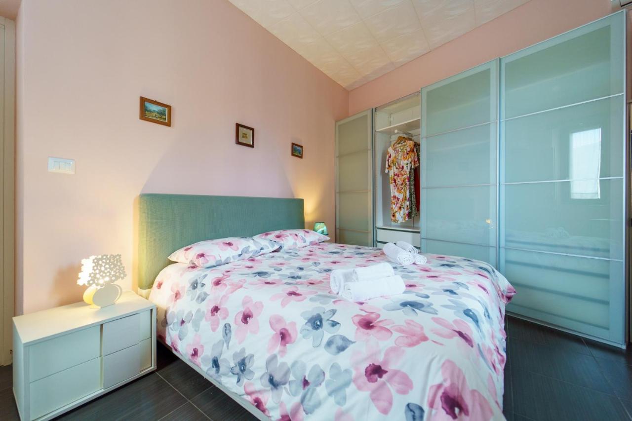 Siracusa Comfy & Central Apartment With Terrace Syracuse Bagian luar foto