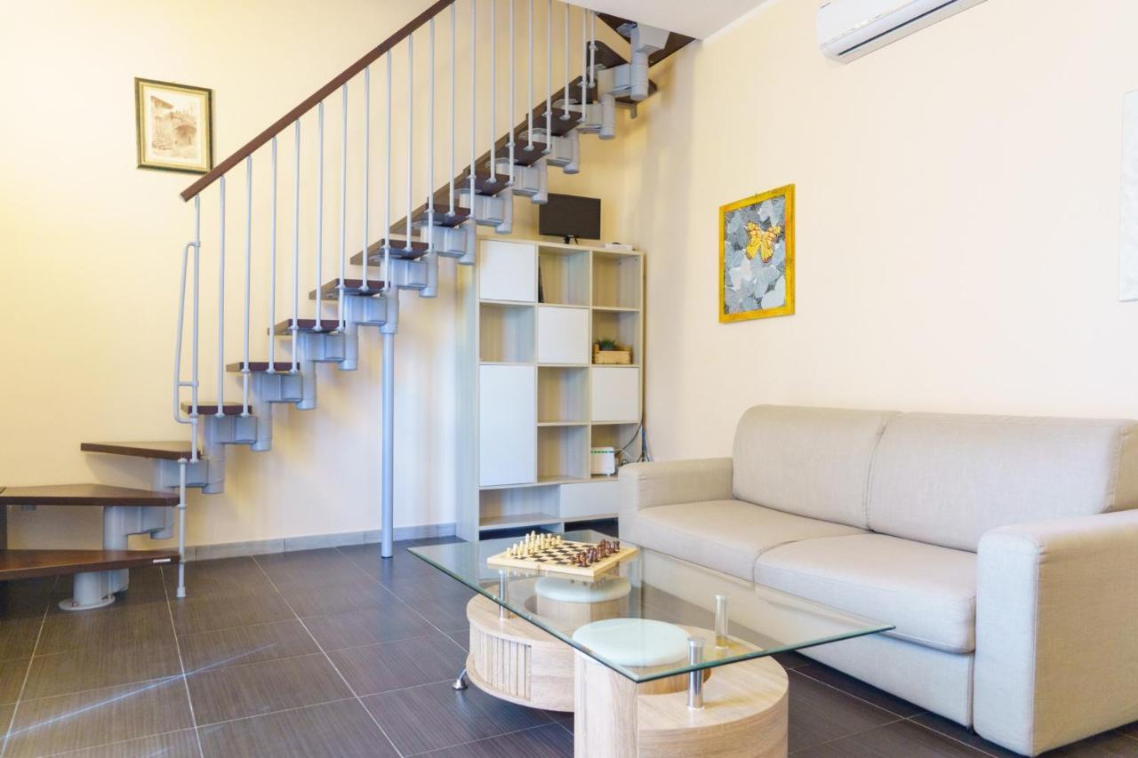 Siracusa Comfy & Central Apartment With Terrace Syracuse Bagian luar foto